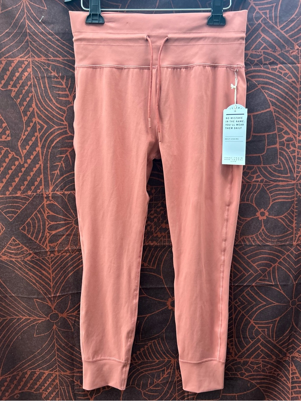 Vuori Women's Dusty Rose Jogger Track Pants